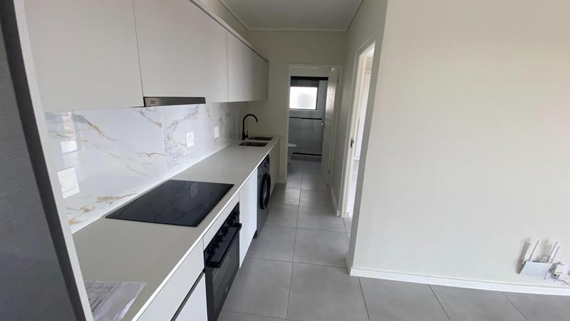 To Let 1 Bedroom Property for Rent in Sandown Western Cape